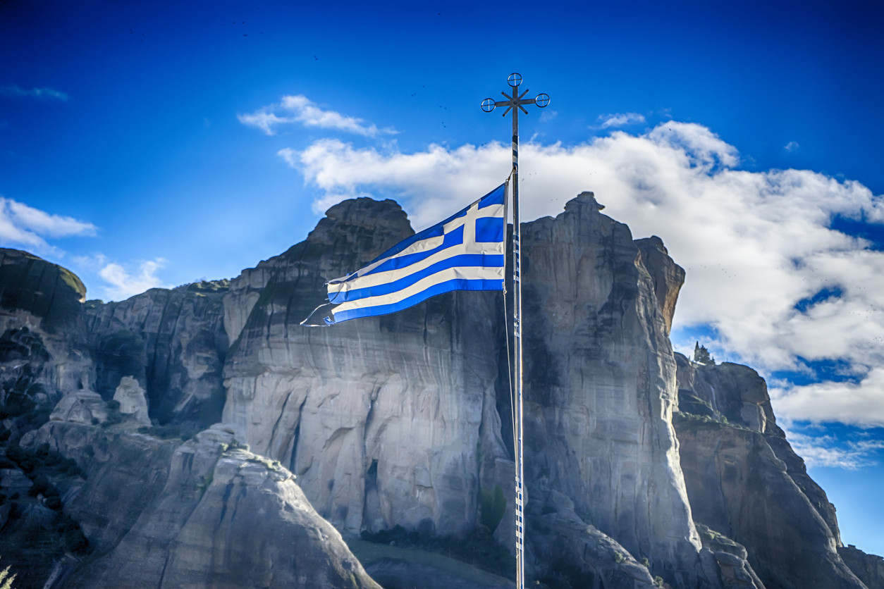 Greece legalises fostering for gay couples