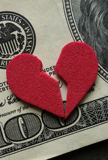 Demi Moore files divorce papers demanding spousal support