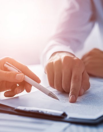 Should you settle for less in order avoid litigation? Millionaire divorcee says 'yes'