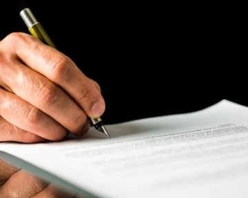 A wicked stepmother: daughters claim that their late millionaire father was coerced into signing will