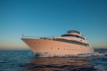 Billionaire Akhmedovs super yacht seized after divorce court enforcement order