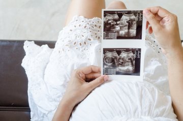 Double standards in Australian attitude to commercial surrogacy