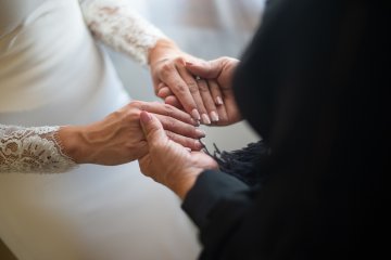 Couple remarry two decades after divorce