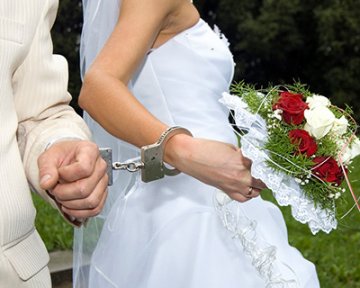 Prison for married couple who breached financial orders
