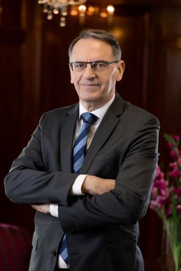 Frank Ryan Vardags Civil Litigation Consultant