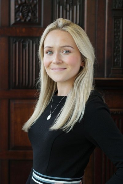 Eva Wallace Vardags Assistant Solicitor Reputation & Privacy