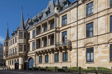 Princess of Luxembourg chooses UK courts for her divorce