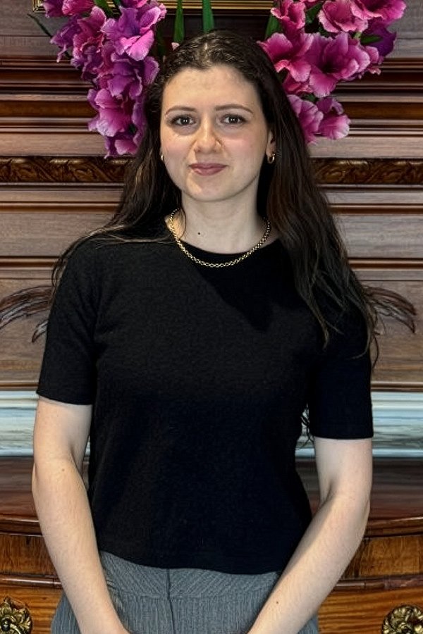 Lucy De-Rhune